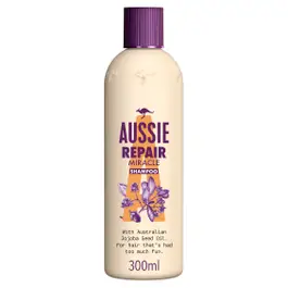 Aussie Miracle Moist Shampoo, For Dry, Really Thirsty Hair 300ML. Silicone & Paraben Free